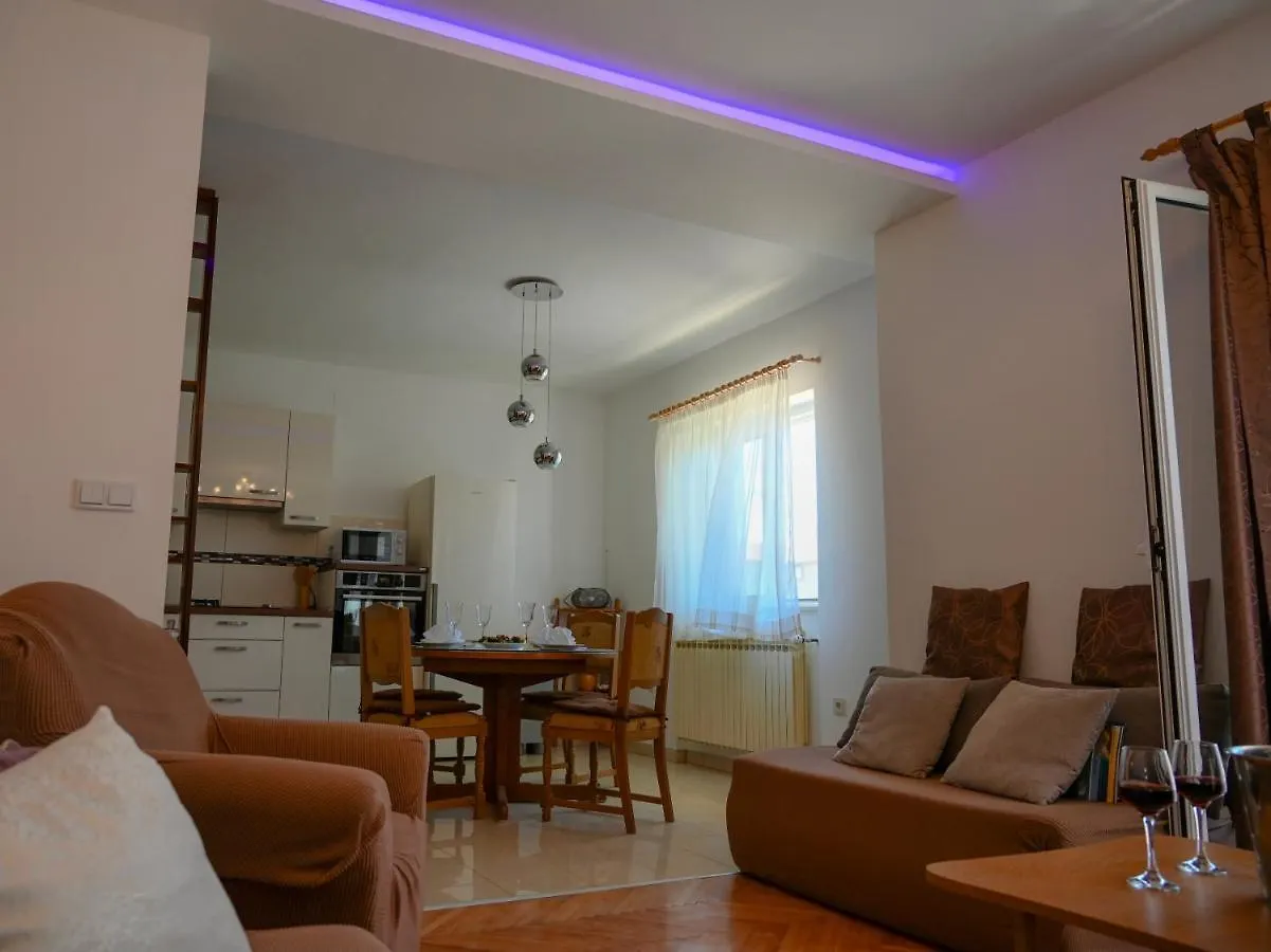 Apartment Damir Trogir