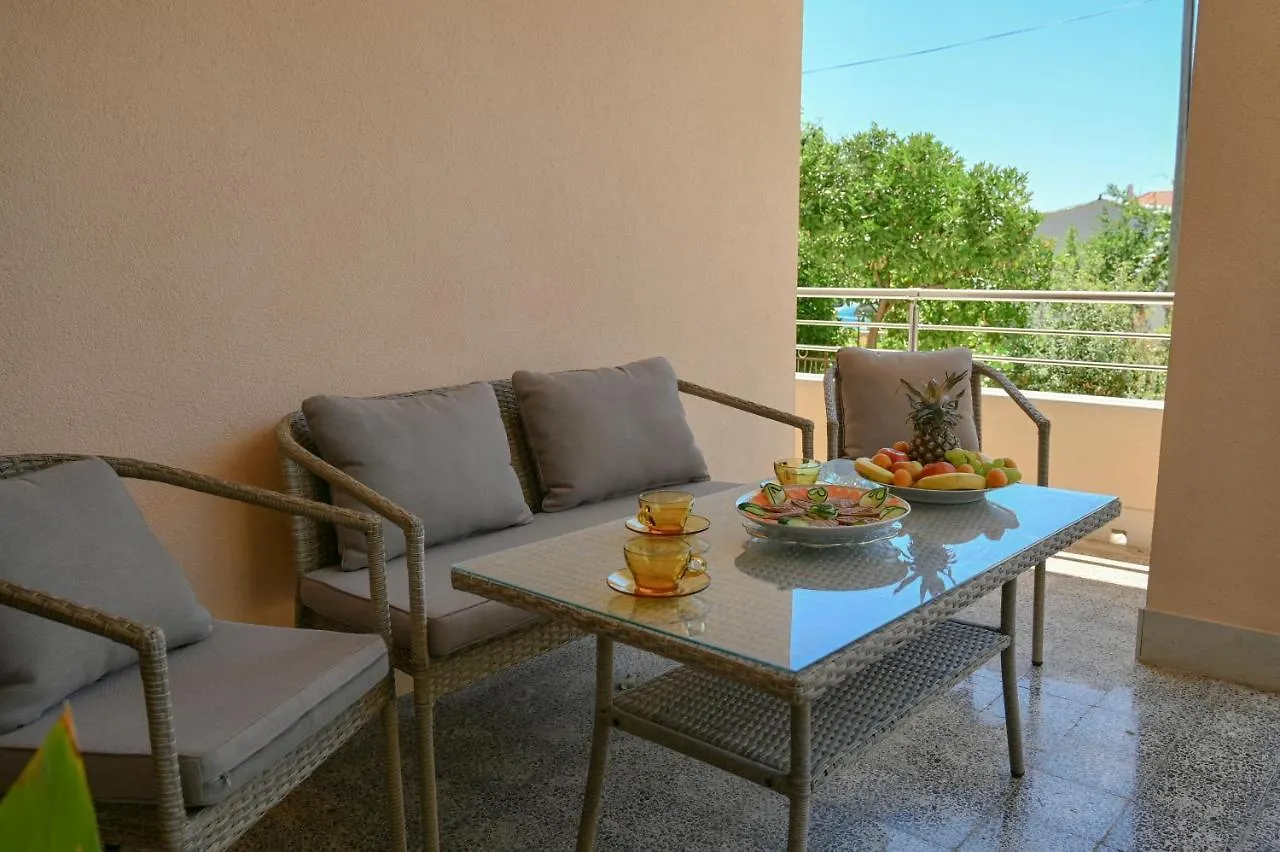 Apartment Damir Trogir