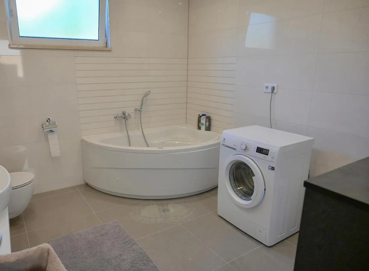 Apartment Damir Trogir